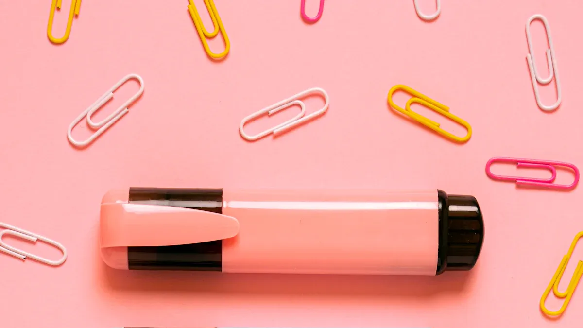 Wholesale Pens & High-End Writing Instruments: How Distributors and Corporate Buyers Evaluate Quality, Ink and Packaging