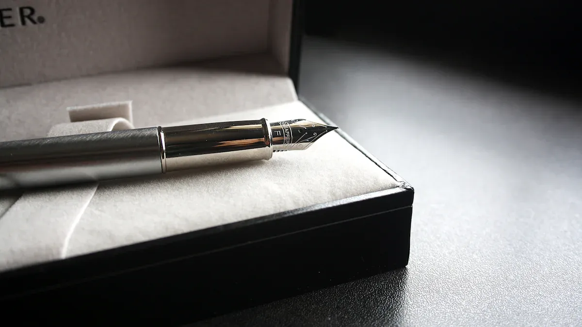 Packaging Options for Plastic Ball Pens